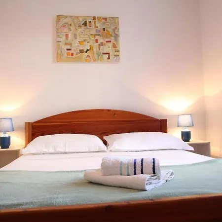 Apartament In With Sea View, Terrace, Air Conditioning, W-lan 5065-1 Trogir